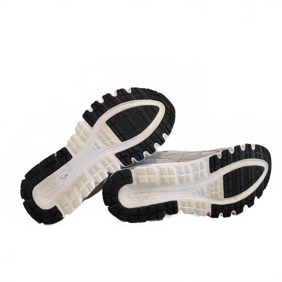 ASICS Women's Gel-Quantum 90 Running Sneakers Size 6.5 Gray - Picture 7 of 8